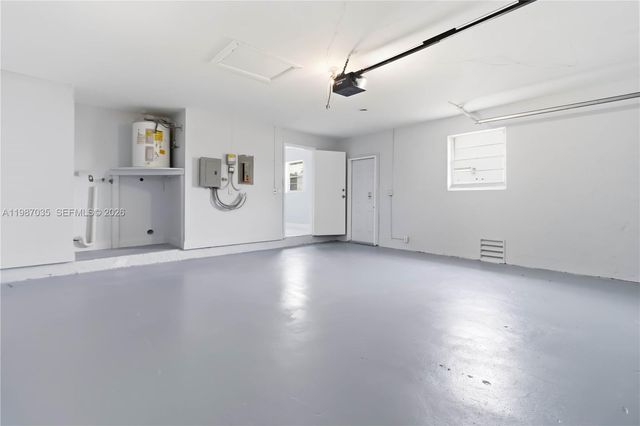 8500 SW 20th St, North Lauderdale, FL 33068