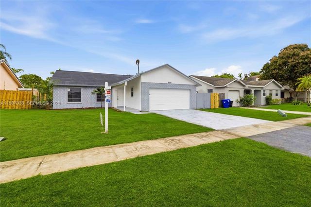 8500 SW 20th St, North Lauderdale, FL 33068