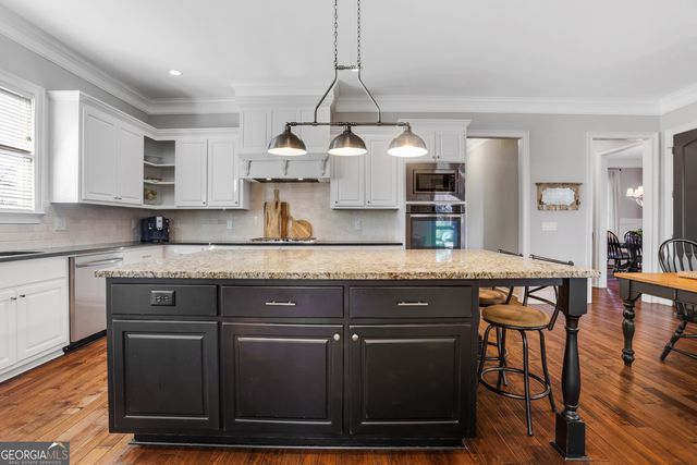 135 Slate Drive, Buford, GA 30518