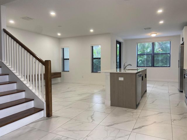 359 Bella Sol Way, West Palm Beach, FL 33406