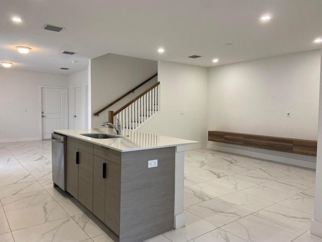 359 Bella Sol Way, West Palm Beach, FL 33406