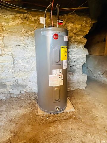 25 E Franklin Street, Peru, IN 46970