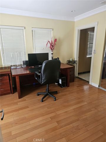 3946 Knobhill Drive, Sherman Oaks, CA 91423