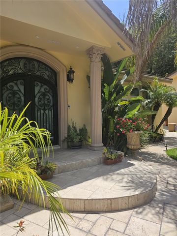 3946 Knobhill Drive, Sherman Oaks, CA 91423
