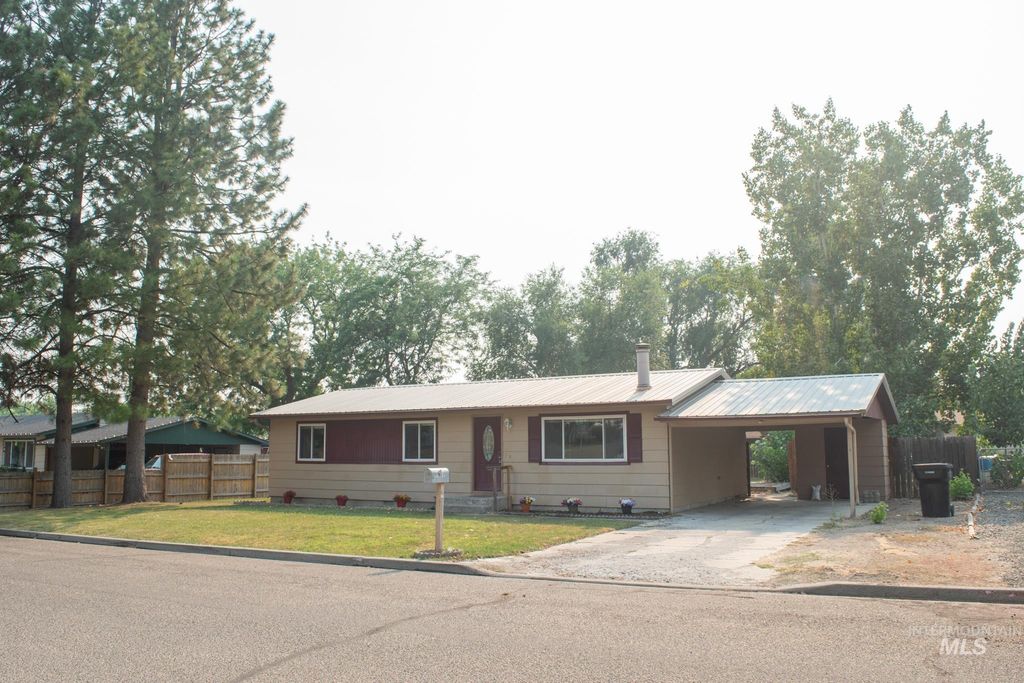1801 W 6th, Weiser, ID 83672 photo 2