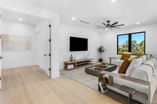 435 NE 15th Terrace, Boca Raton, FL 33432