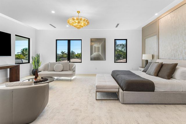 435 NE 15th Terrace, Boca Raton, FL 33432