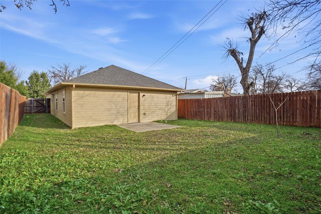 505 W Boyce Avenue, Fort Worth, TX 76115