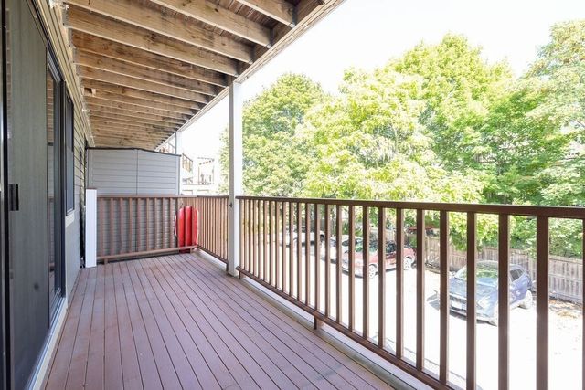 110 Park St 5, Boston, MA 02132