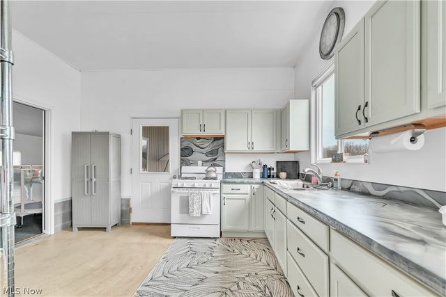 4900 Doty East Road, Southington, OH 44470