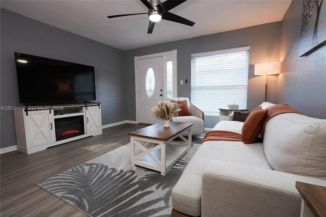 742 Granada Street A, Fort Pierce, FL 34949