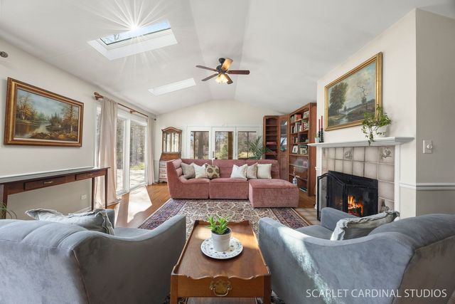 774 N Kenilworth Avenue, Glen Ellyn, IL 60137