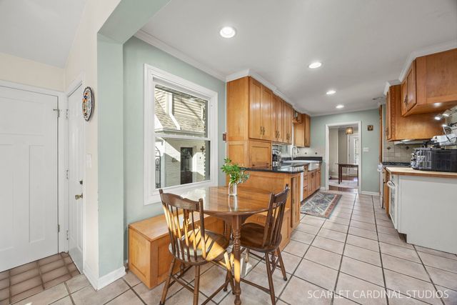 774 N Kenilworth Avenue, Glen Ellyn, IL 60137