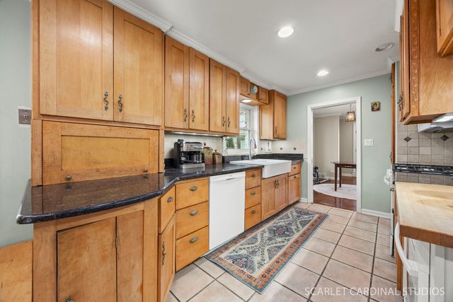 774 N Kenilworth Avenue, Glen Ellyn, IL 60137