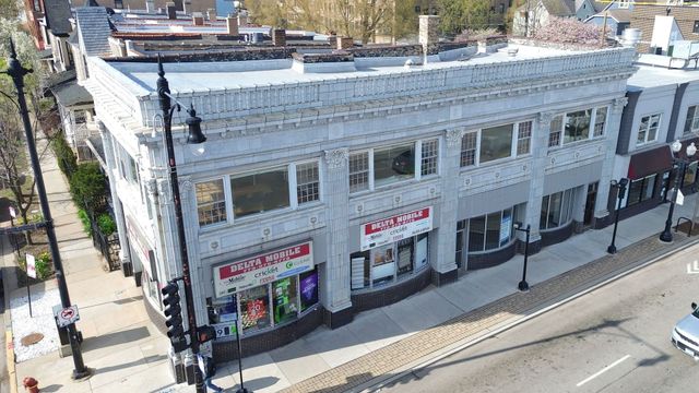 4758 N Ashland Avenue, Chicago, IL 60640