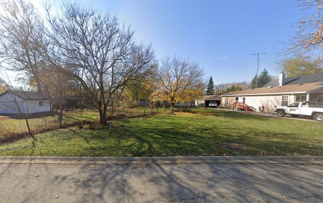 1304 Ardmore Drive, Round Lake Beach, IL 60073