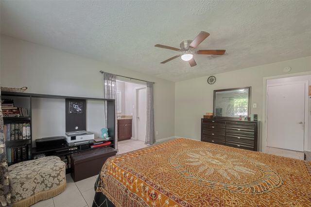 10534 Towne Square Road, Sugar Land, TX 77498