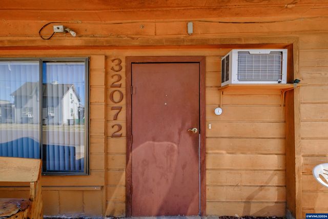 32072 Birdfoot Dr, Tangent, OR 97389