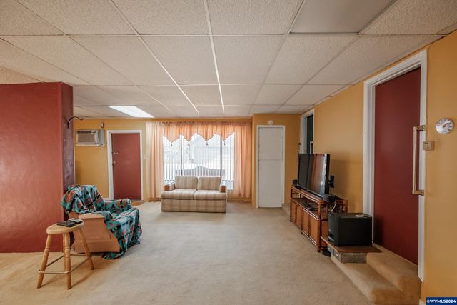 32072 Birdfoot Dr, Tangent, OR 97389