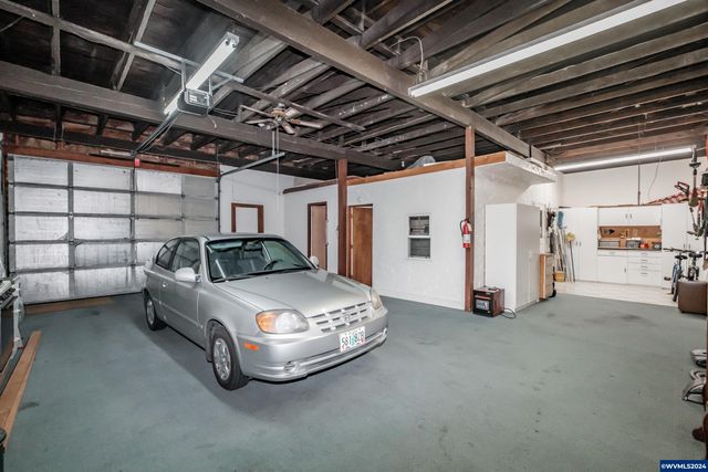 32072 Birdfoot Dr, Tangent, OR 97389