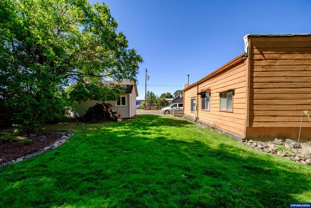 32072 Birdfoot Dr, Tangent, OR 97389