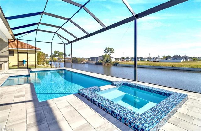 104 NE 6th ST, Cape Coral, FL 33909