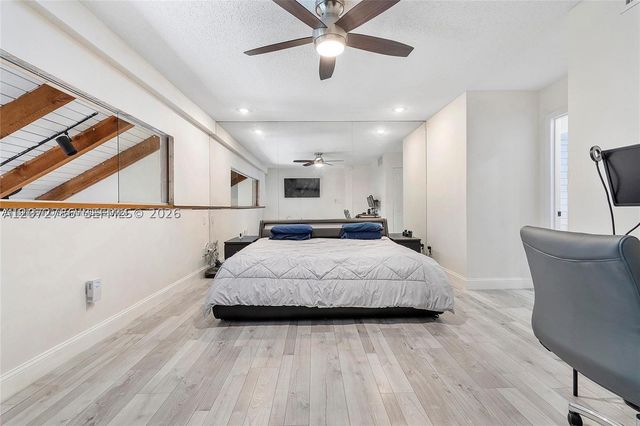 1281 W Fairway Rd 1281, Pembroke Pines, FL 33026