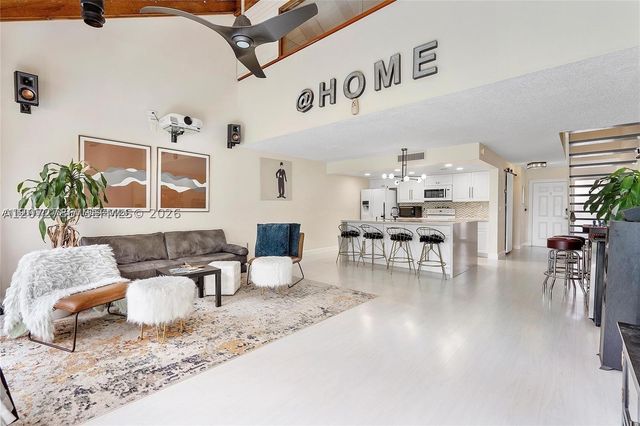 1281 W Fairway Rd 1281, Pembroke Pines, FL 33026