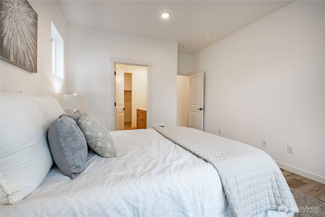 2962 Cedar View Way, Blaine, WA 98230