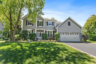 3908 Farmstead Lane, Carpentersville, IL 60110
