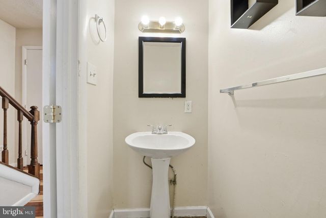 5808 BURGUNDY ST, Capitol Heights, MD 20743