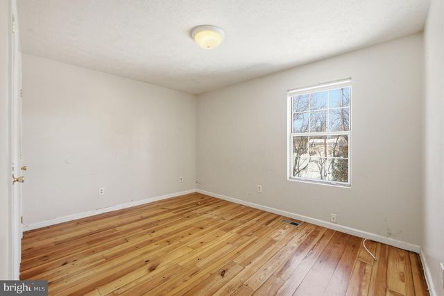 5808 BURGUNDY ST, Capitol Heights, MD 20743