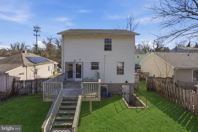 5808 BURGUNDY ST, Capitol Heights, MD 20743