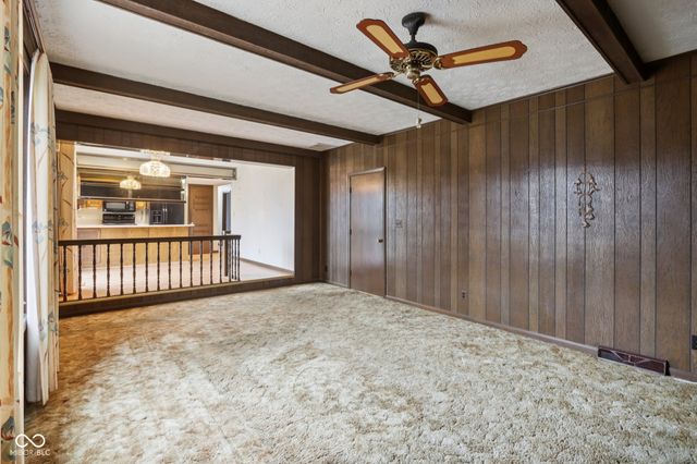 6924 E Meadows Drive, Camby, IN 46113