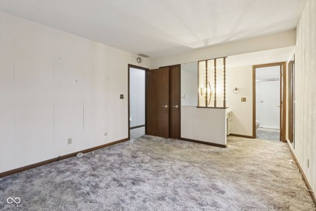 6924 E Meadows Drive, Camby, IN 46113