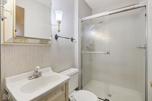 6924 E Meadows Drive, Camby, IN 46113