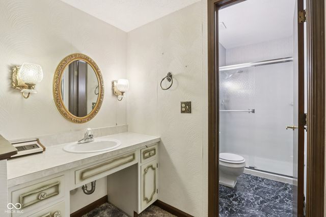 6924 E Meadows Drive, Camby, IN 46113