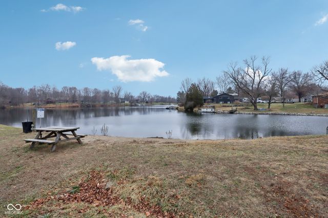 6924 E Meadows Drive, Camby, IN 46113