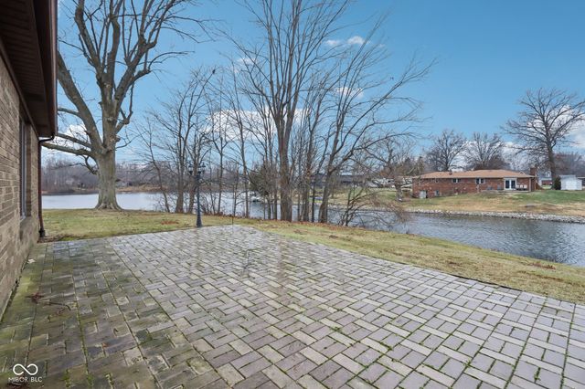 6924 E Meadows Drive, Camby, IN 46113