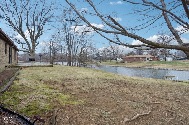 6924 E Meadows Drive, Camby, IN 46113