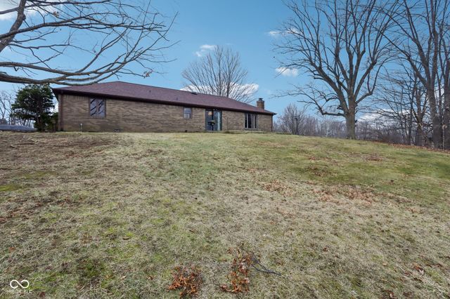 6924 E Meadows Drive, Camby, IN 46113