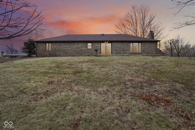 6924 E Meadows Drive, Camby, IN 46113