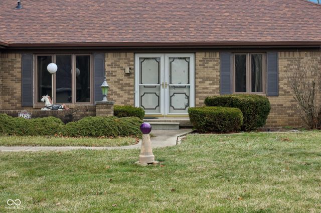 6924 E Meadows Drive, Camby, IN 46113