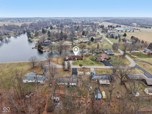 6924 E Meadows Drive, Camby, IN 46113