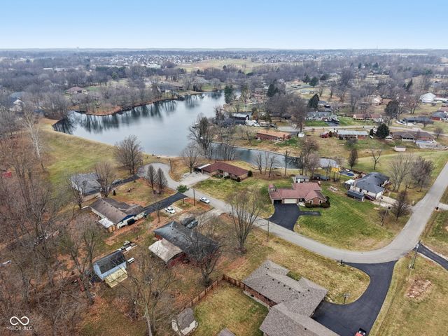 6924 E Meadows Drive, Camby, IN 46113