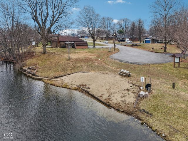 6924 E Meadows Drive, Camby, IN 46113