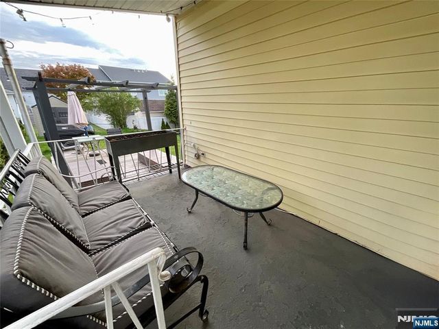 23 Veterans Place, North Arlington, NJ 07031