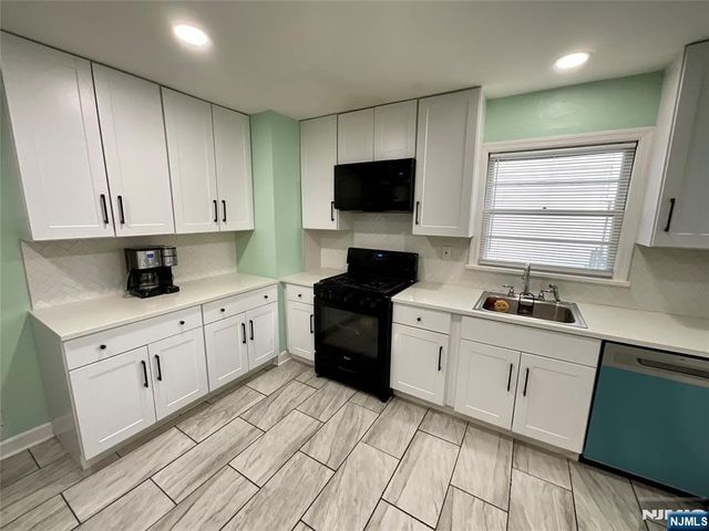 23 Veterans Place, North Arlington, NJ 07031