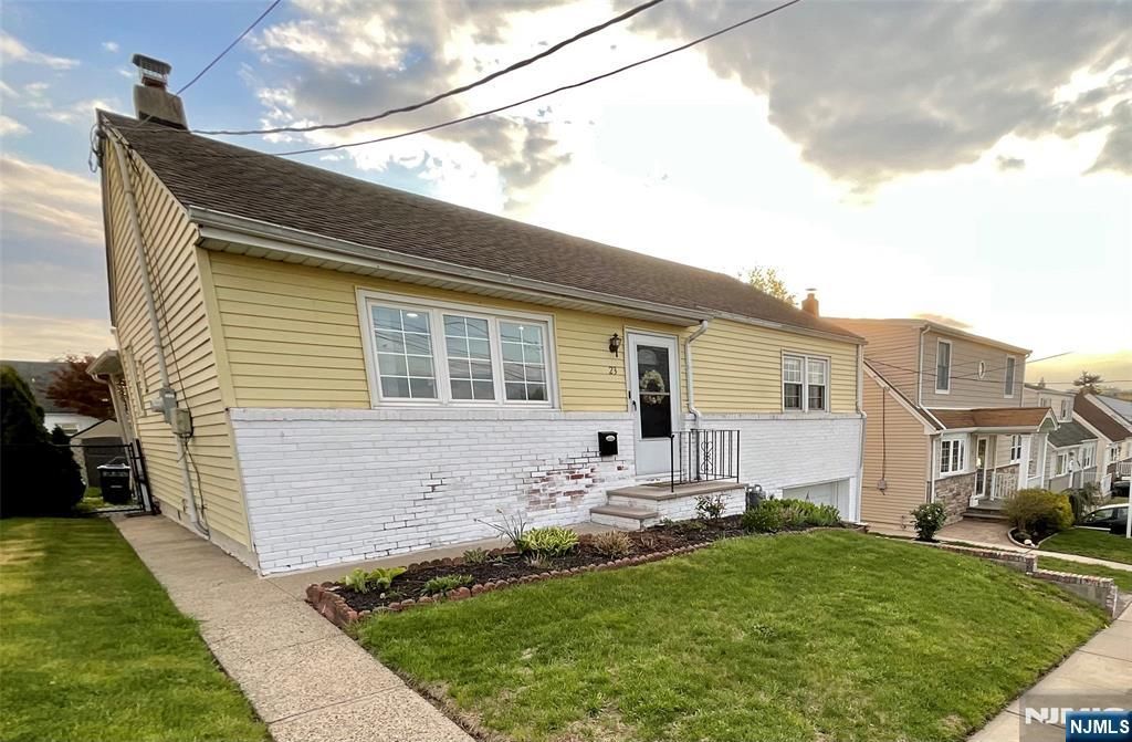 23 Veterans Place, North Arlington, NJ 07031