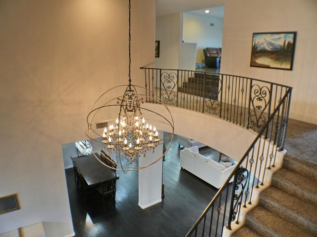 6427 POJOAQUE Drive NW, Albuquerque, NM 87120